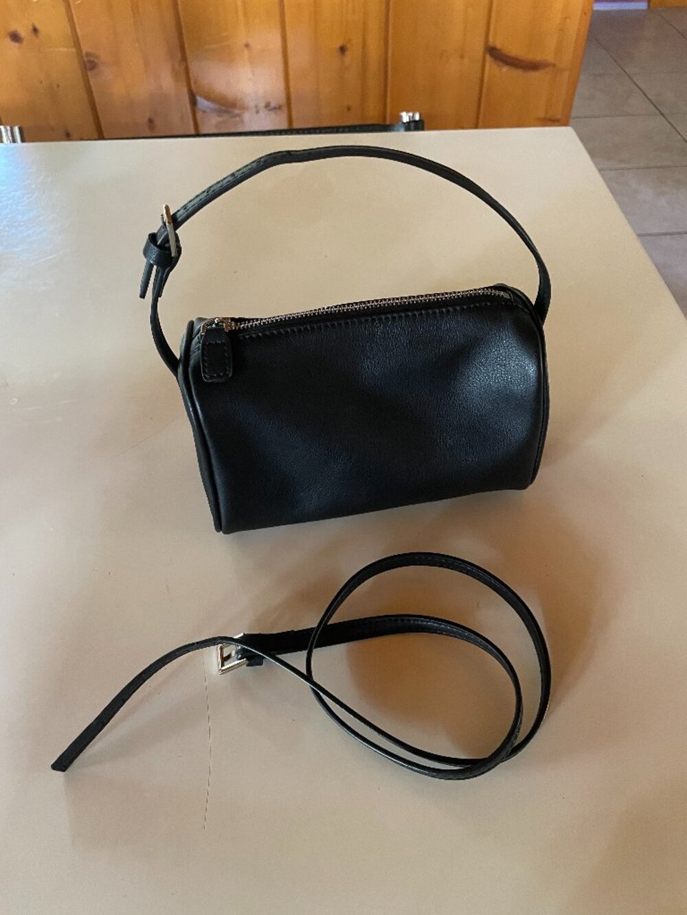90s-inspired handbag